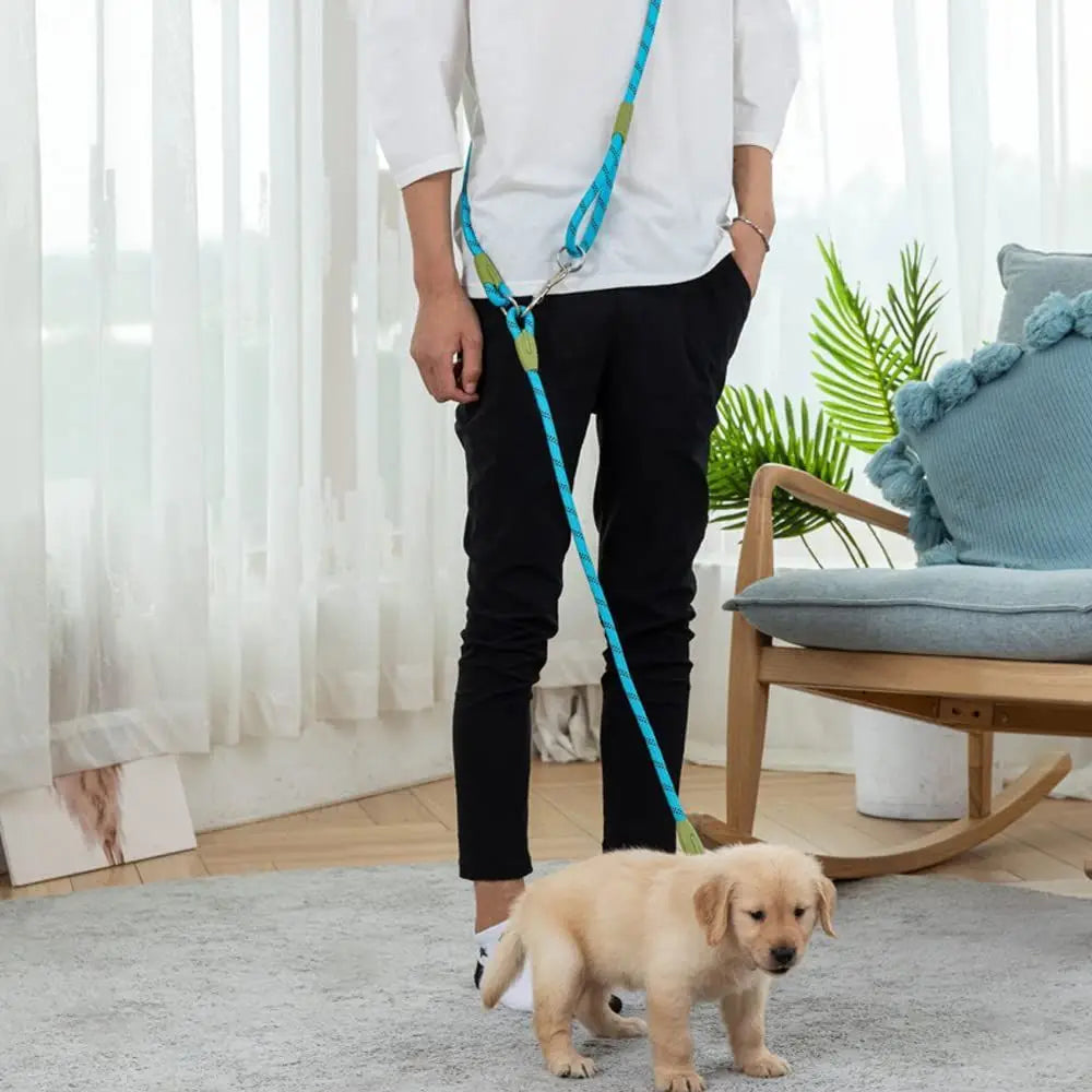 Elastic dog leash by Kritter Krush featuring a durable, adjustable design with a comfortable handle for walks.