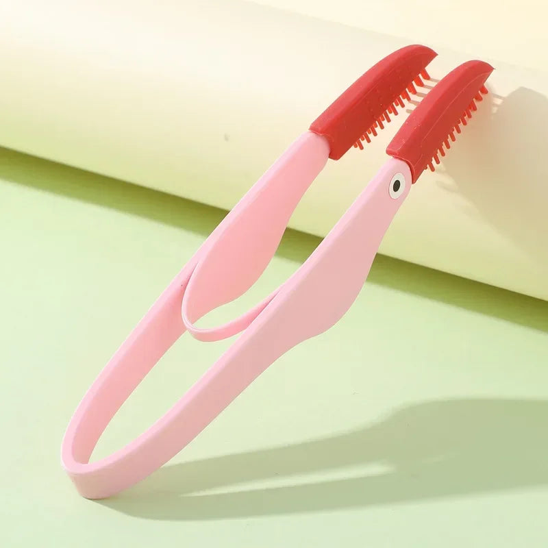 Kritter Krush eye cleaning brush with soft bristles, designed for gentle eye and eyelid hygiene.